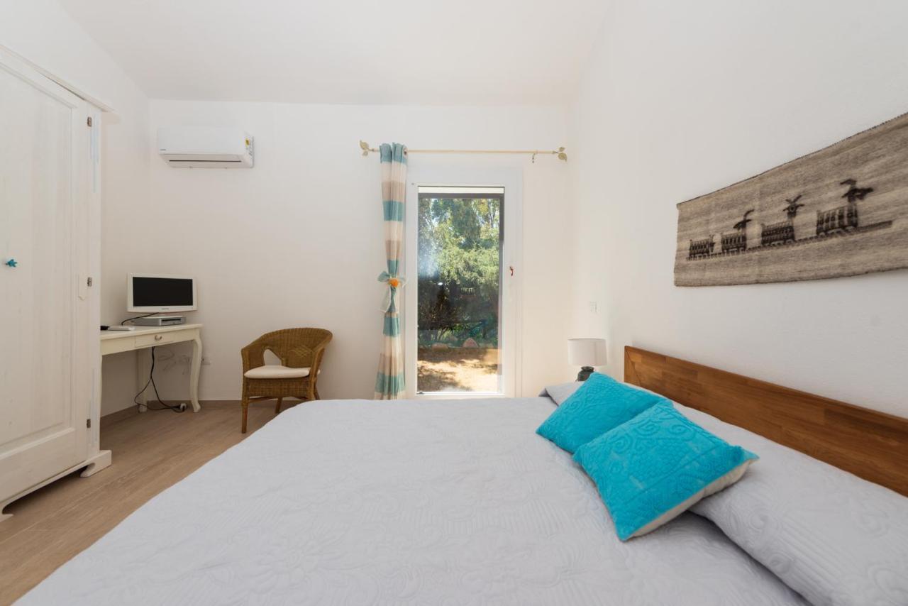 B&B Bithia Chia Zewnętrze zdjęcie